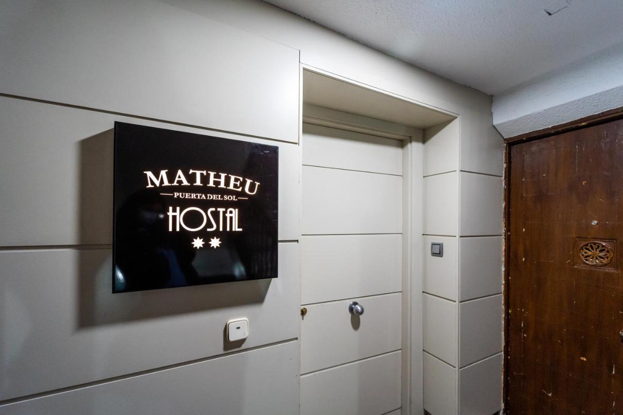 Hostal Matheu Madrid Exterior foto