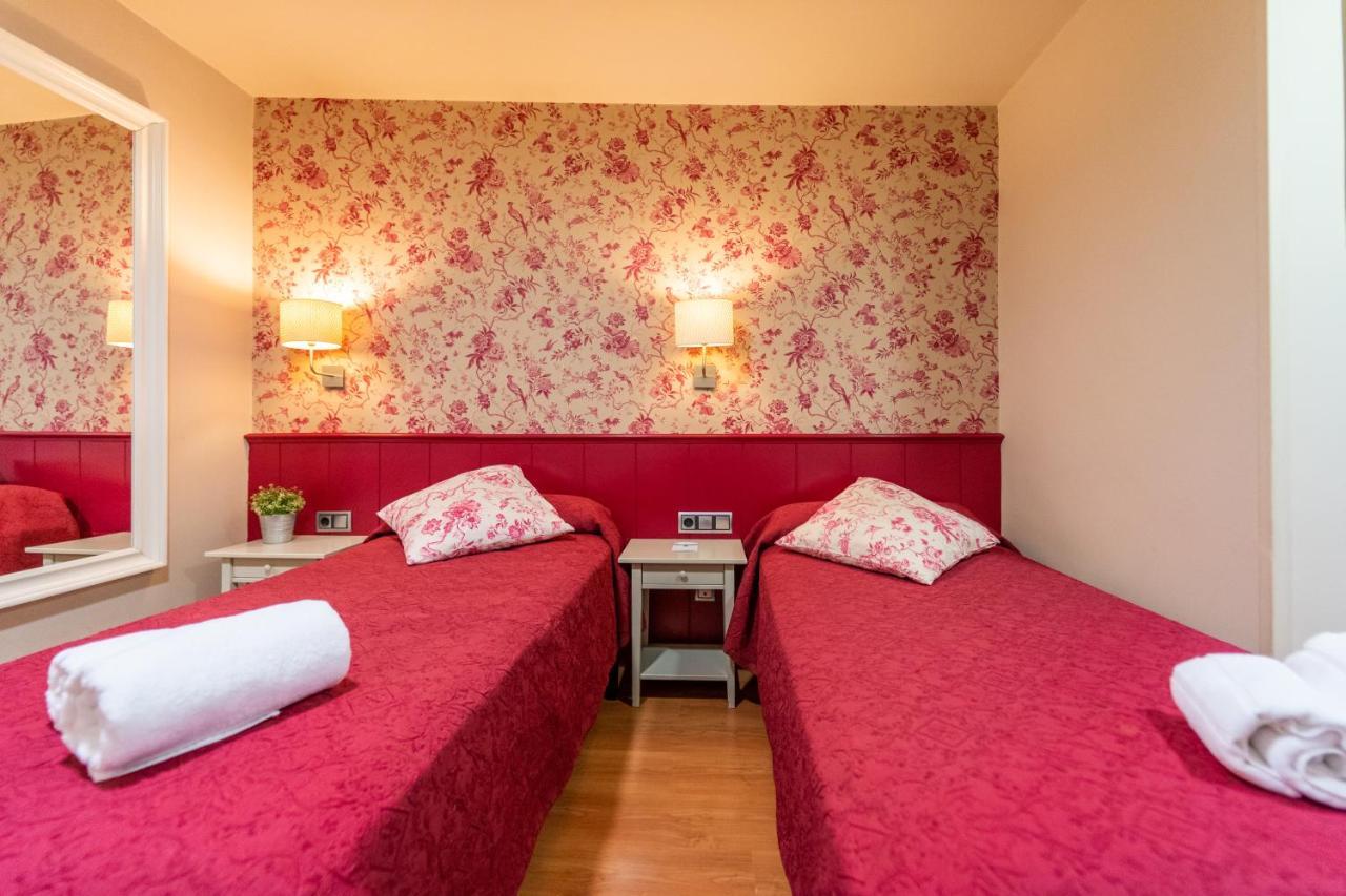 Hostal Matheu Madrid Exterior foto
