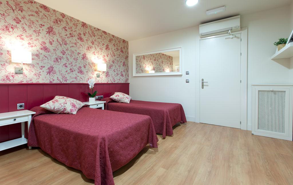 Hostal Matheu Madrid Exterior foto