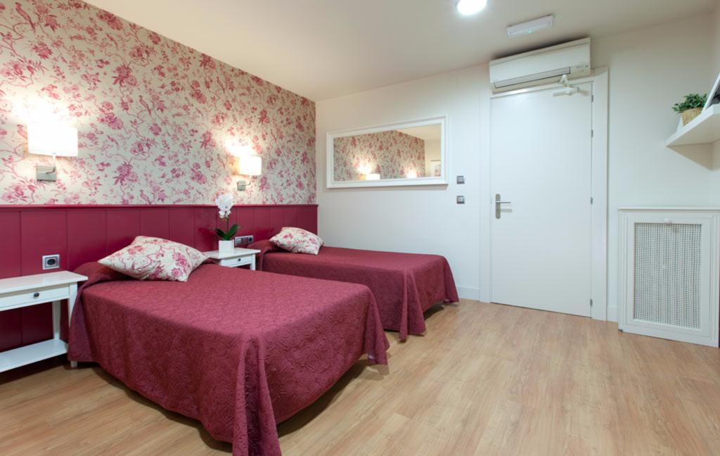 Hostal Matheu Madrid Habitación foto