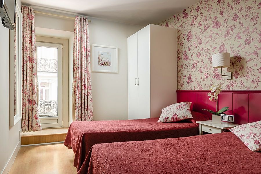 Hostal Matheu Madrid Exterior foto